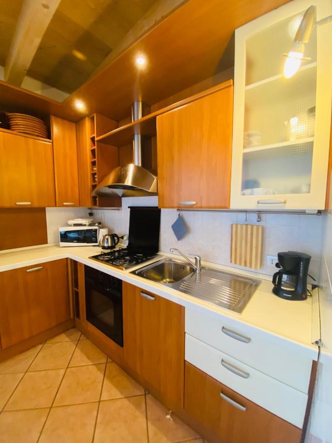מאלצ'סינה Da Mario Apartments מראה חיצוני תמונה